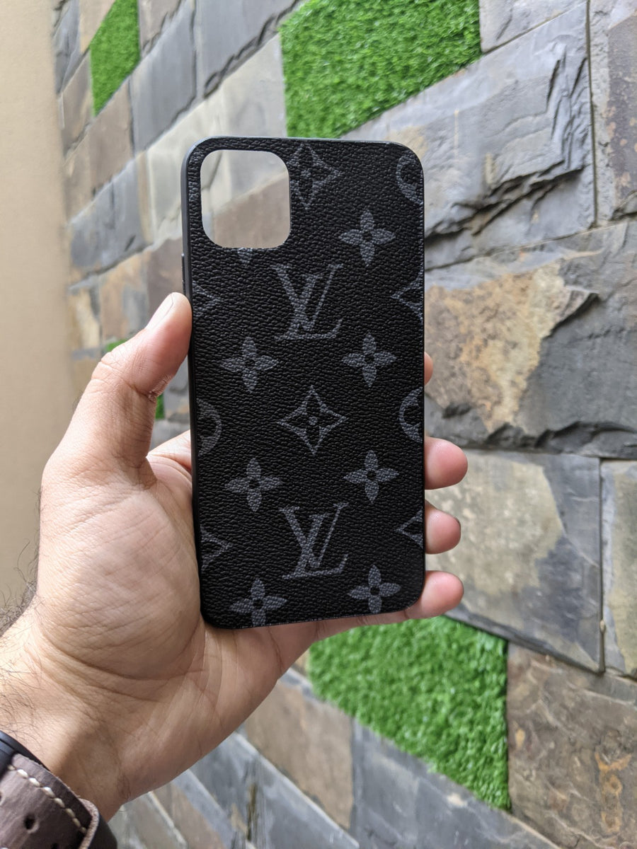 iPhone 11 Pro Max - Louis Vuitton LV Case - Black –