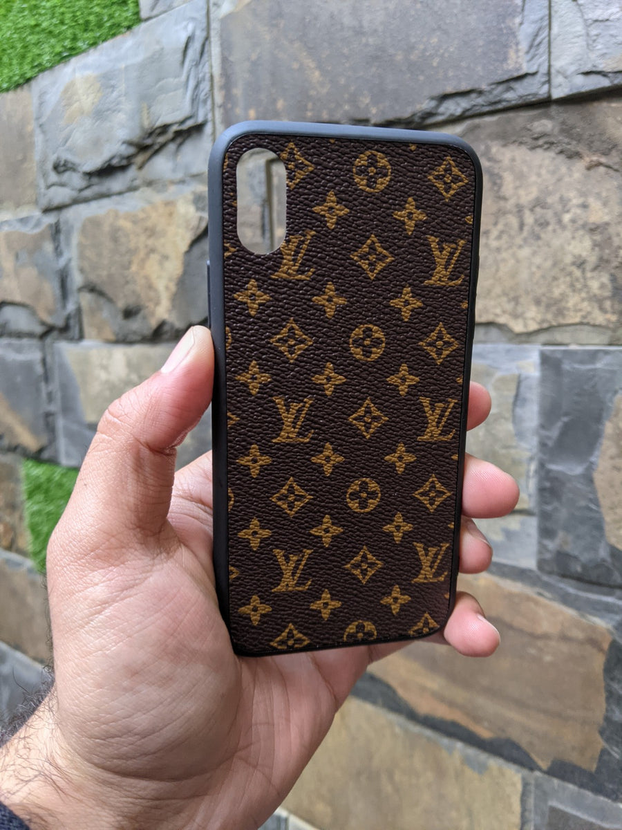 iPhone X/ Xs   Louis Vuitton Small LV Case   Brown –