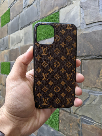 iPhone 11 Pro  - Louis Vuitton Small LV Case - Brown