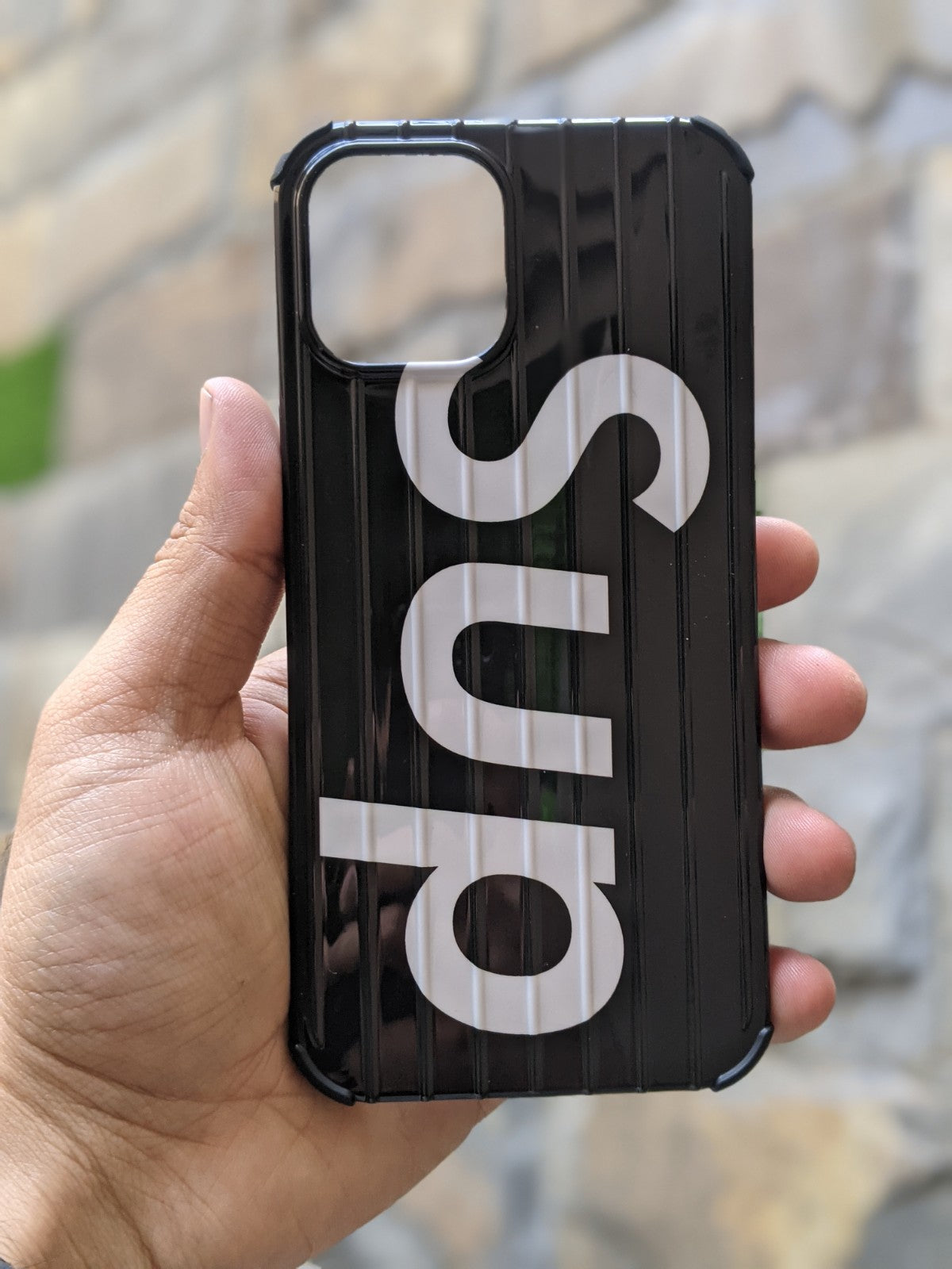 supreme iphone 12 case
